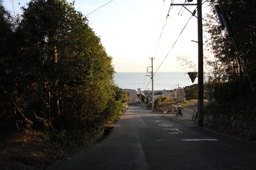 �ǂ܂񒆒���