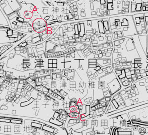 「町田市地形図南部」（Ａが石灯籠、Ｂは記念碑の記号ですが長津田上宿常夜燈、Ｃが鳥居です（王子神社の場合は2つ）