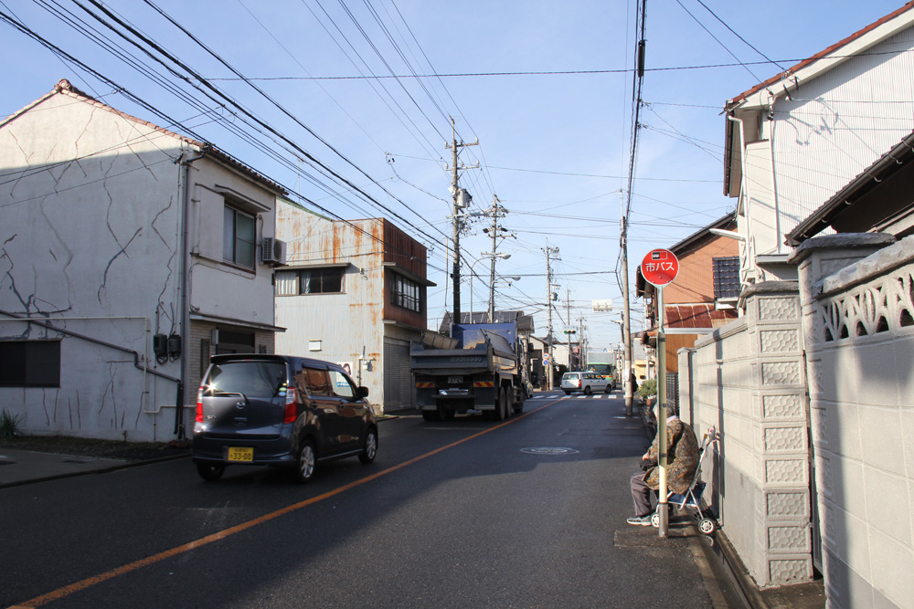 佐屋街道　岩塚付近のバス停